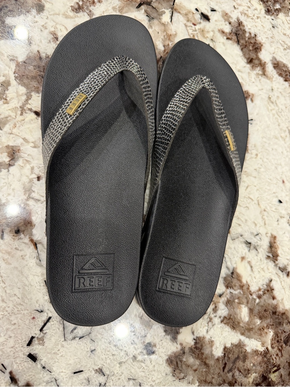 Flip-flops (Reef) - Picture 7 of 9